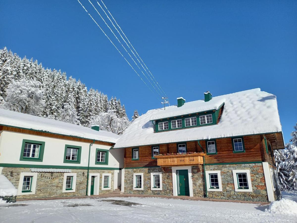 Landhaus Gruenjuwel Himmelberg Buitenkant foto