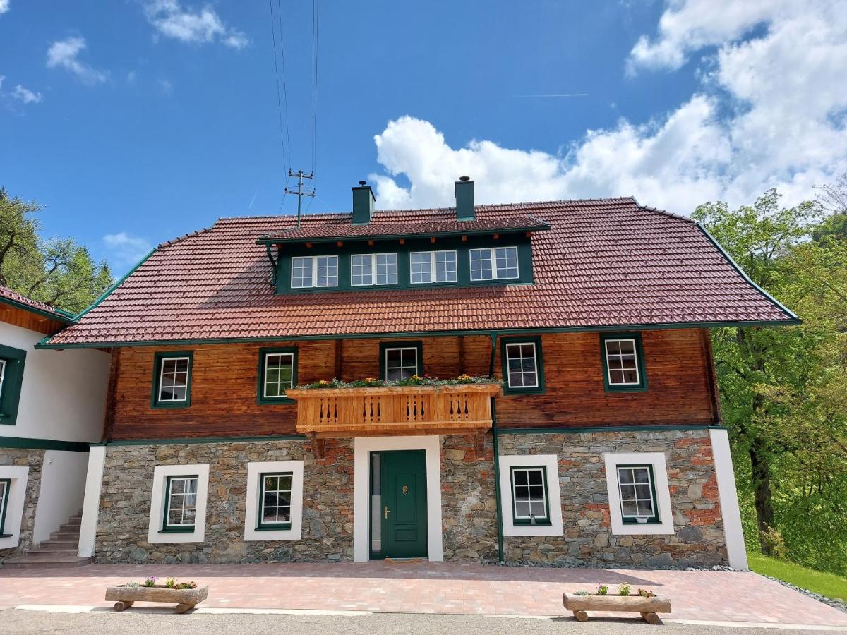 Landhaus Gruenjuwel Himmelberg Buitenkant foto