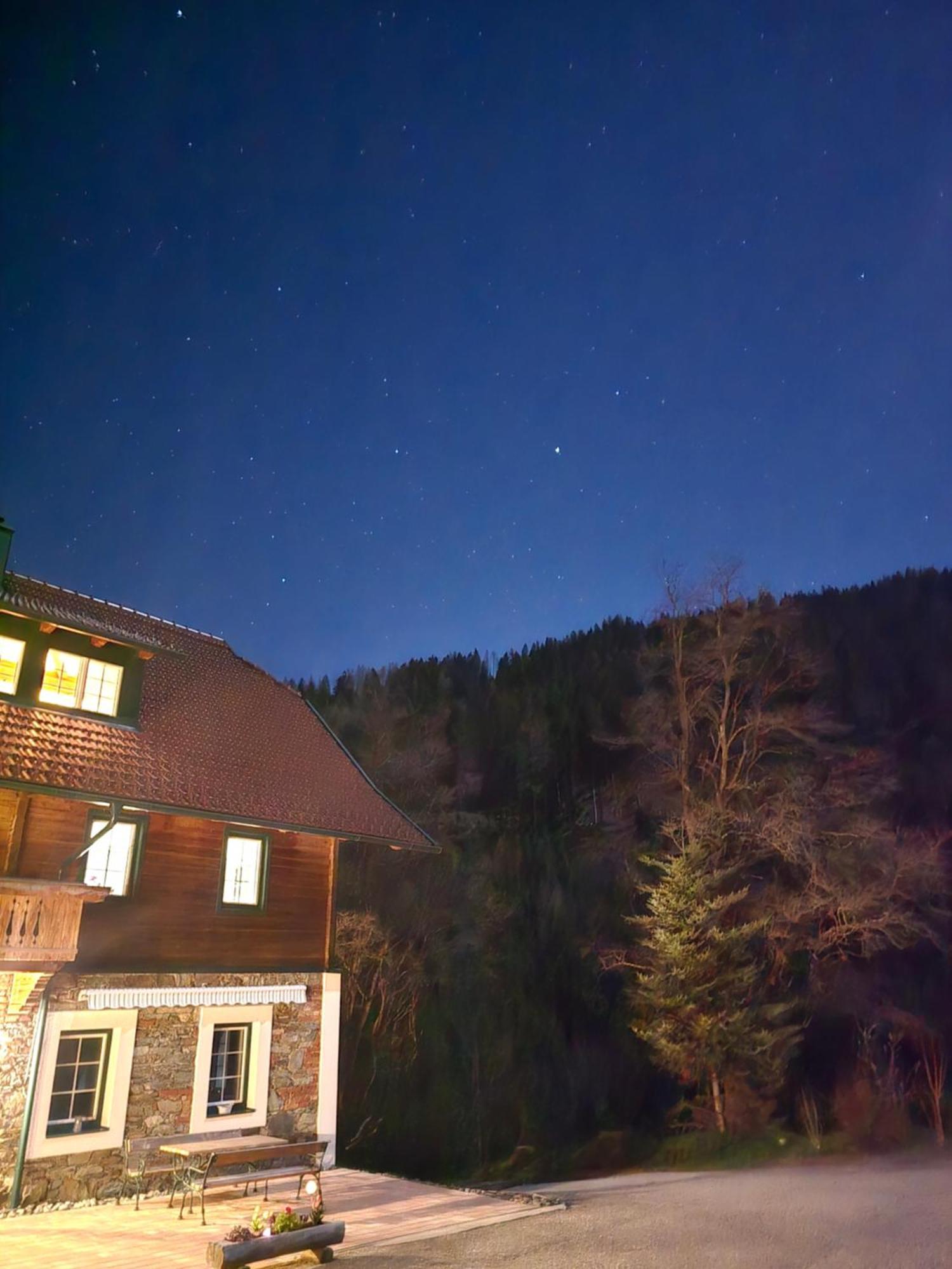 Landhaus Gruenjuwel Himmelberg Buitenkant foto